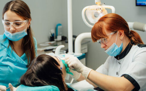 Cosmetic Dentists | Whites Dental