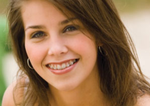 Invisalign clear braces in london waterloo| Whites Dental