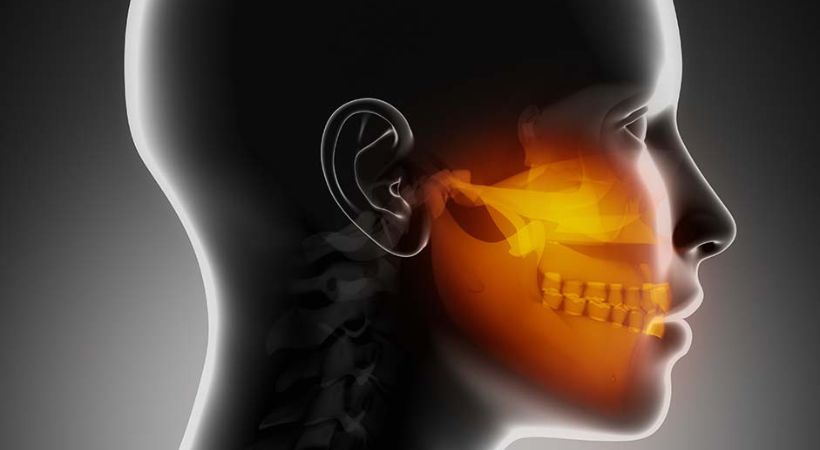 toothache and jaw pain