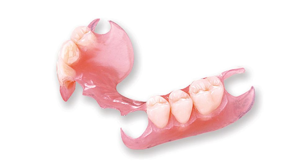 Flexible denture