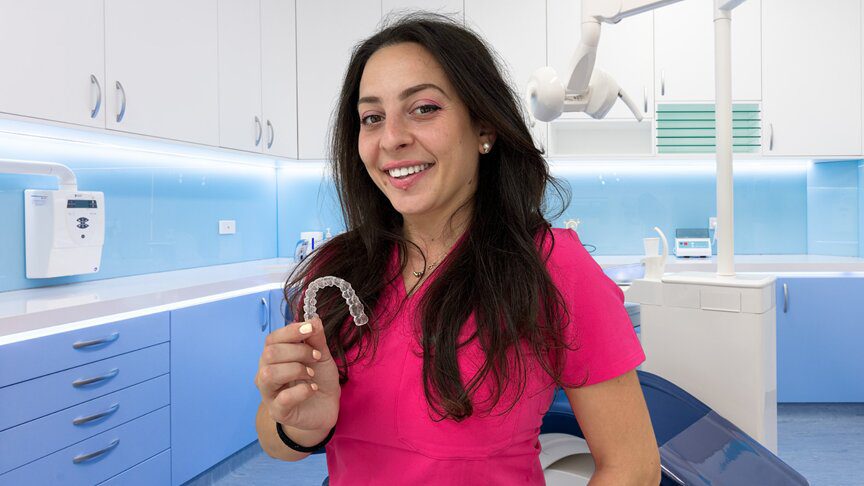 Dentist In Waterloo - Dr Edina