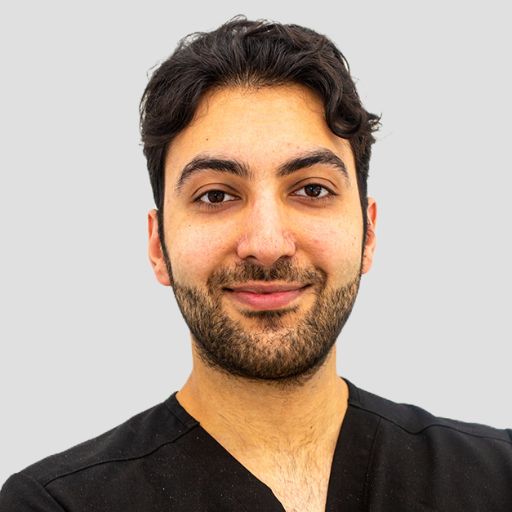 Dr Shayan - Cosmetic Dentist Whites Dental London